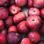 Продаваме јаболка евтино, купуваме сок скапо