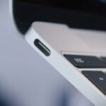 „USB-C“ може да биде револуција за лаптопите, но не и за десктоп компјутерите