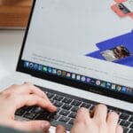 Сопствен бизнис или билет во еден правец – што избираат младите денес?!