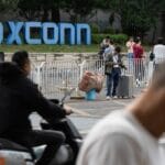 „Foxconn“ ќе инвестира до 3 милијарди долари годишно во вештачка интелигенција