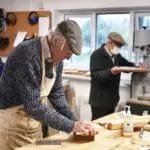 Кога пензијата не стигнува за леб