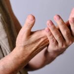 Ако го забележите ова на вашите раце, можеби имате сериозна болест
