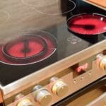 Четири апарати во домот кои тивко прават огромни сметки за струја