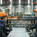 За една година помалку работници во индустријата успеале повеќе да произведат!