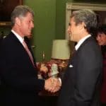 Клинтон сведочеше за врските со сексуалниот престапник Епштајн: „Не видов ништо, ниту направив ништо лошо“