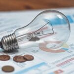 Како преку паметен избор на снабдувач со струја да заштедите и до 40 отсто на сметките?