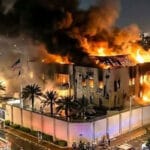 Погодена американската амбасада во Ријад: Трамп најави одговор