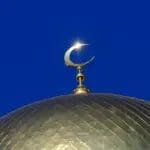 Муслиманите низ целиот свет го слават Рамазан Бајрам