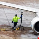 Европа има залиха на авионско гориво за околу шест недели, можни се масовни откажувања на летови