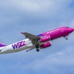 „Wizz Air“ има доволно гориво за своите преполни летни резервации на летови