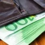 ИТ секторот останува најплатен во Македонија