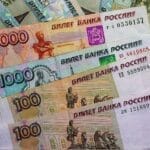 Рубљата е валута со најдобри перформанси во светот, поткрепена од војната со Иран